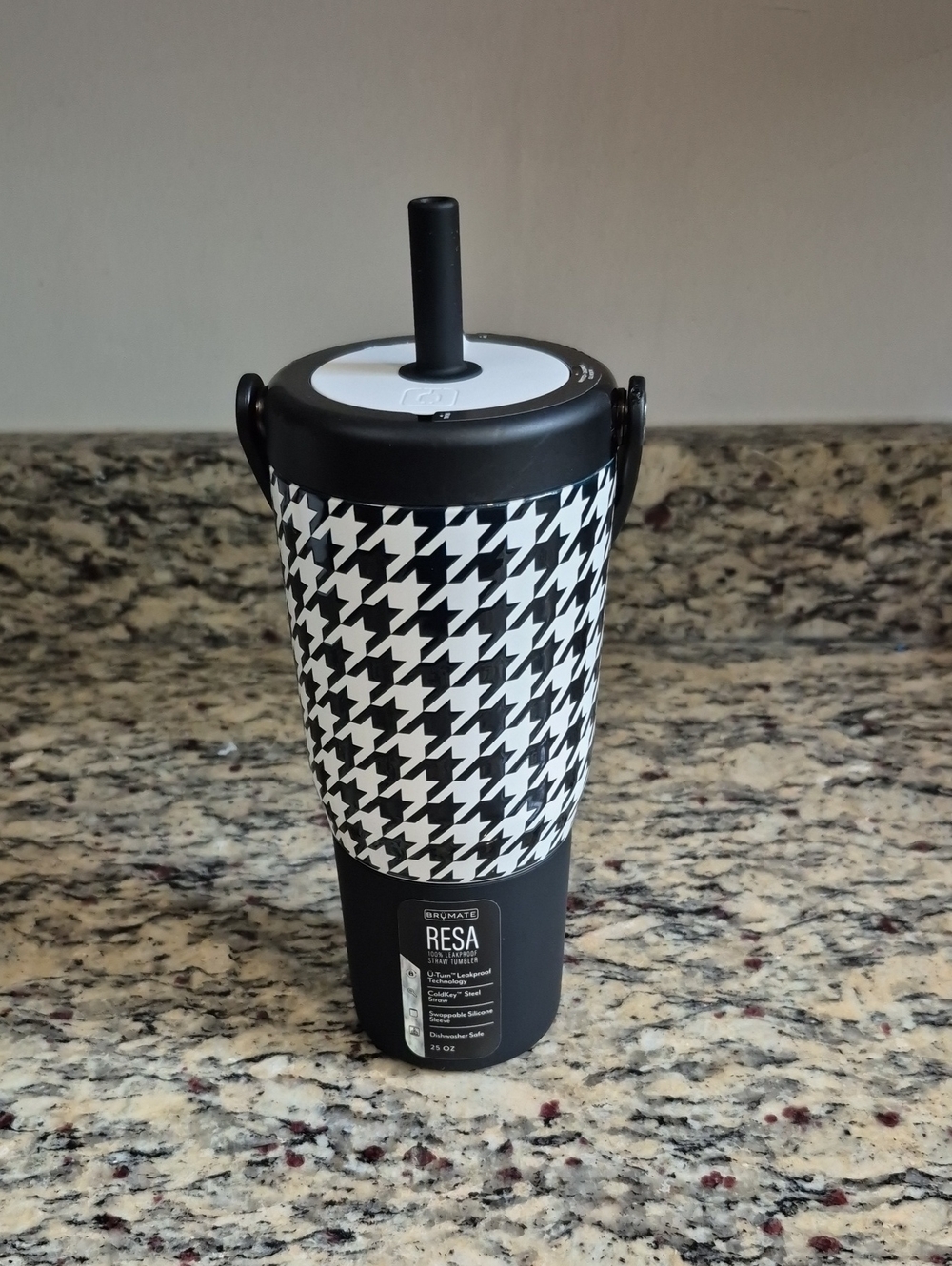 Brumate Resa 25oz In Houndstooth